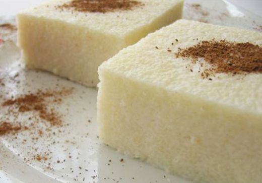 Pratik İrmik Tatlısı Tarifi ve Malzemeleri